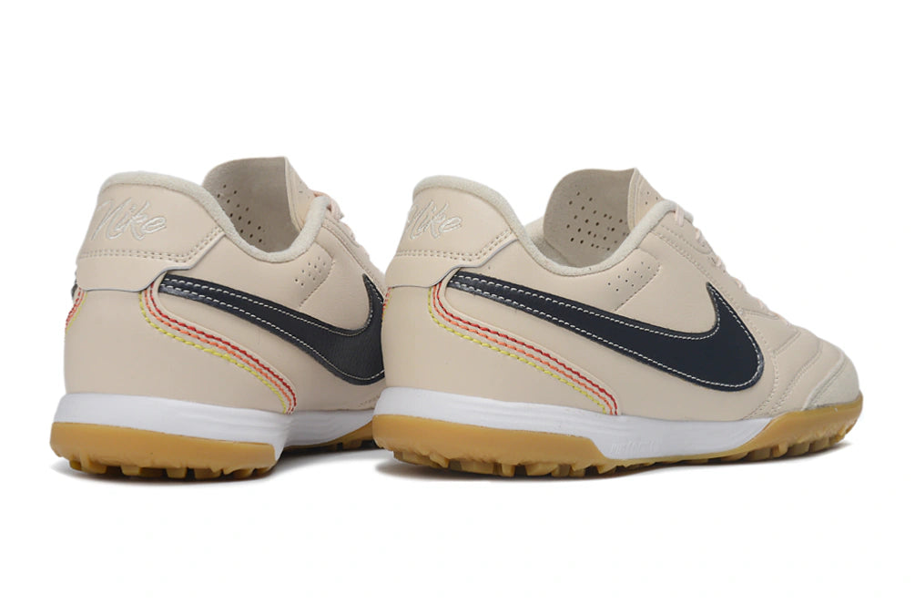 Chuteira Nike Tiempo Ligeira Pro Society