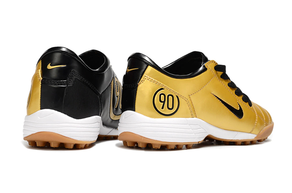 Chuteira Nike Total 90 Society
