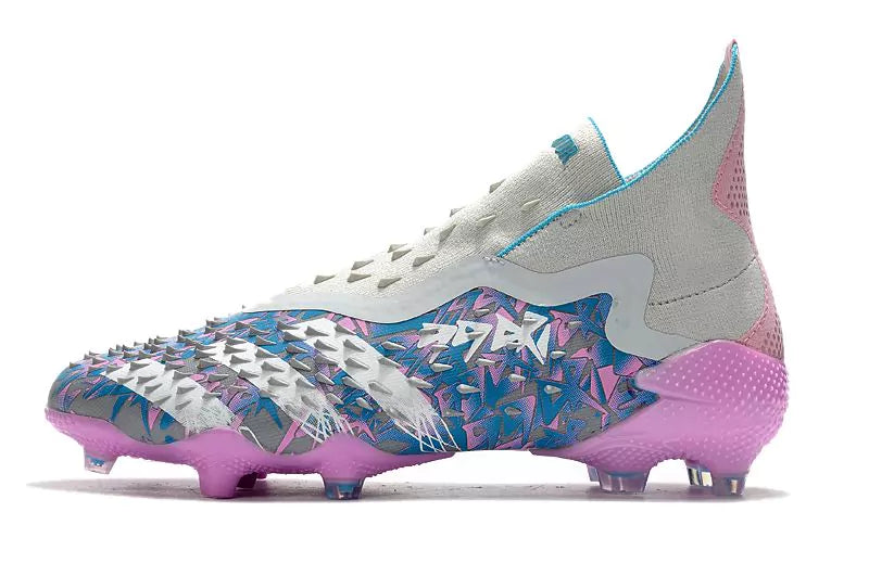 Chuteira Adidas Predator Freak+ Campo FG - Branco/Rosa