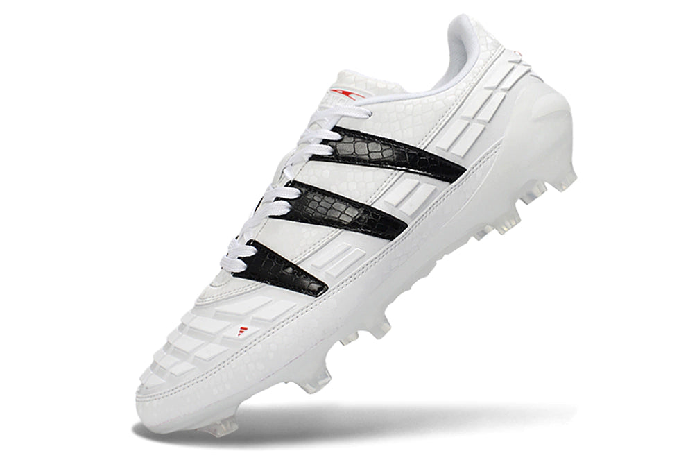 Chuteira Adidas Predator Accelerator FG - Branco