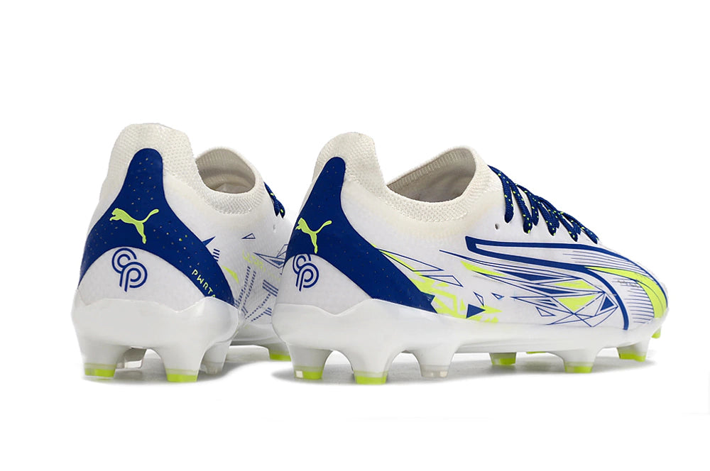 Chuteira Puma Ultra 5 Campo FG - Branco/Azul