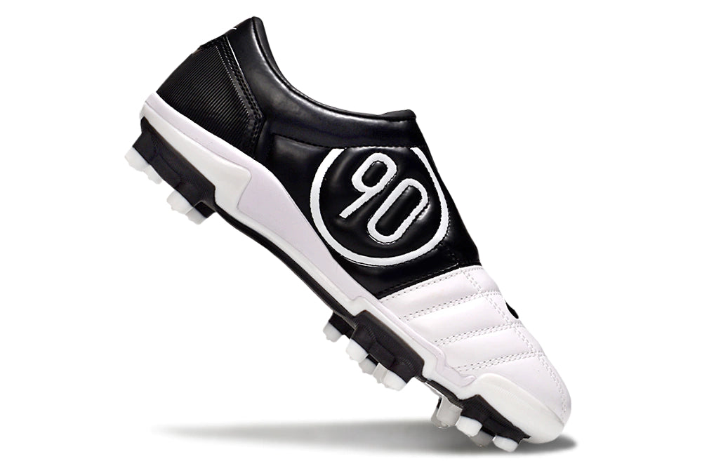 Chuteira Nike Total 90 Campo - Branco/Preto