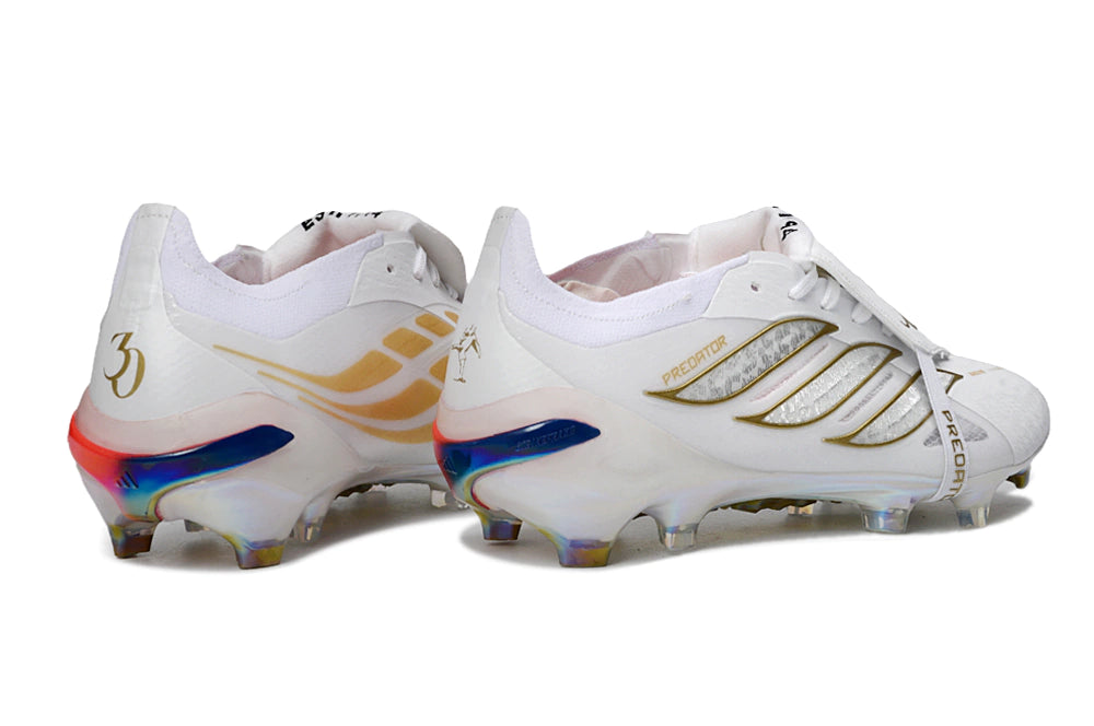 Chuteira Adidas Predator Tongue 26 Elite FG - Branco/Dourado