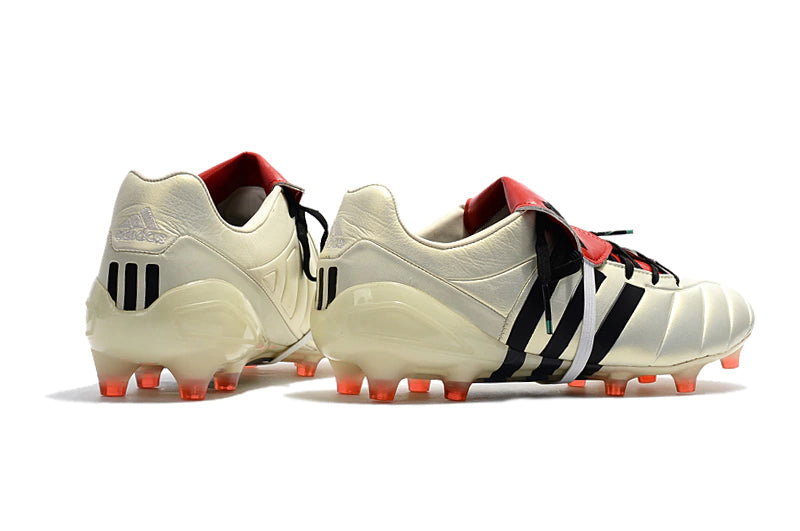 Chuteira Adidas Predator Mania FG - Bege/Preto