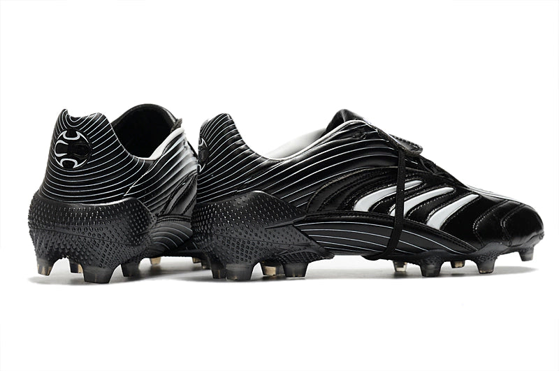 Chuteira Adidas Predator Absolute 20 FG - Preto/Branco