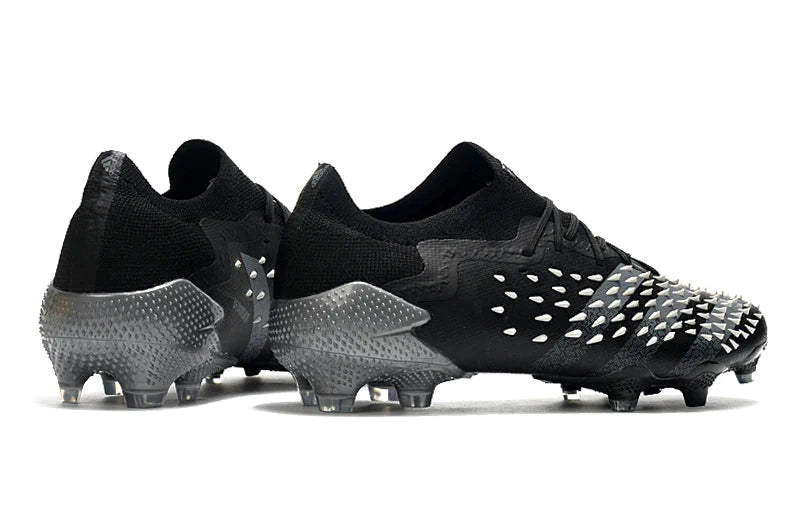 Chuteira Adidas Predator Freak.1 Low Campo FG "Superstealth"