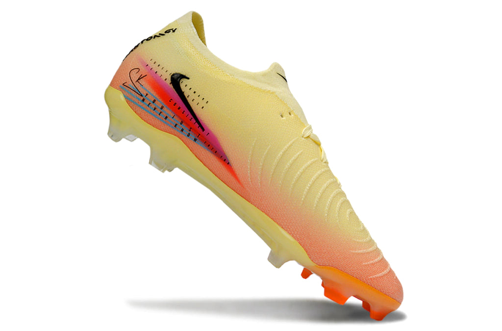 Chuteira Nike Campo Phantom GX2 Elite Campo FG