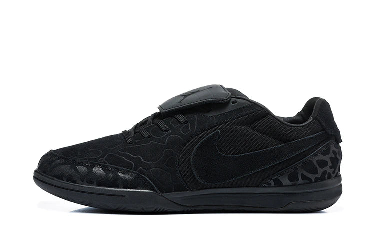 Chuteira Nike Tiempo Street Gato IC - Preta