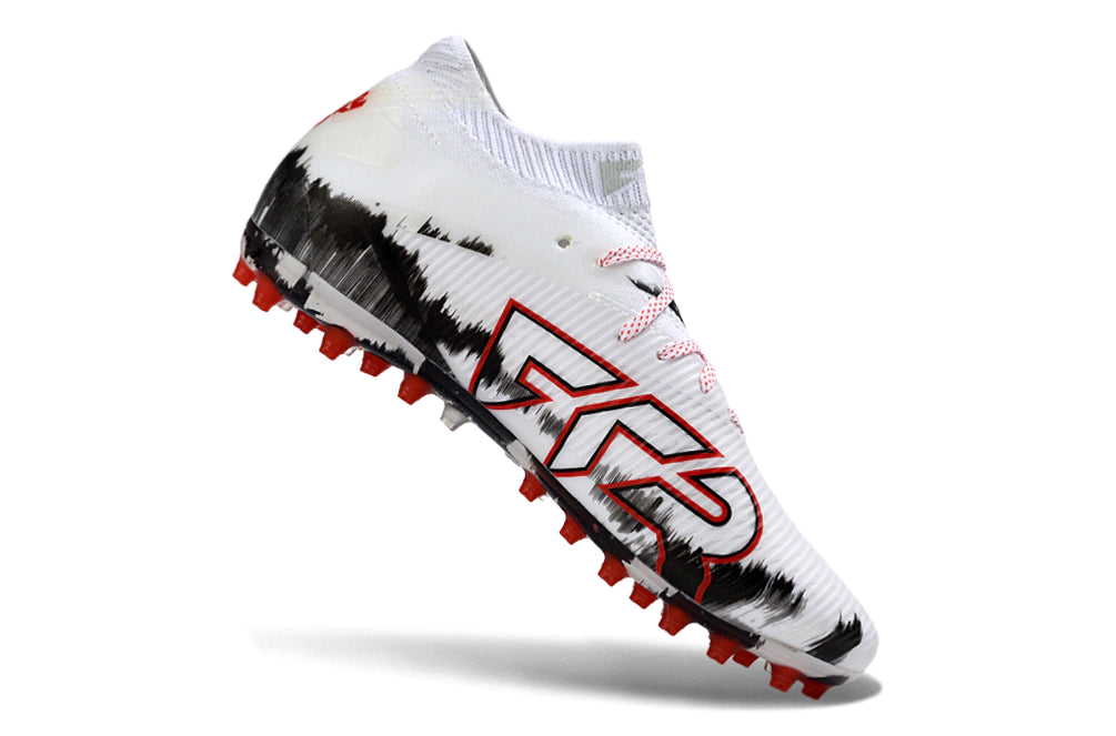 Chuteira Puma Future 8 Match MG - Branco/Preto