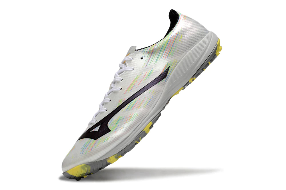 Chuteira Mizuno Alpha Made in Japan Society - Branco/Amarelo