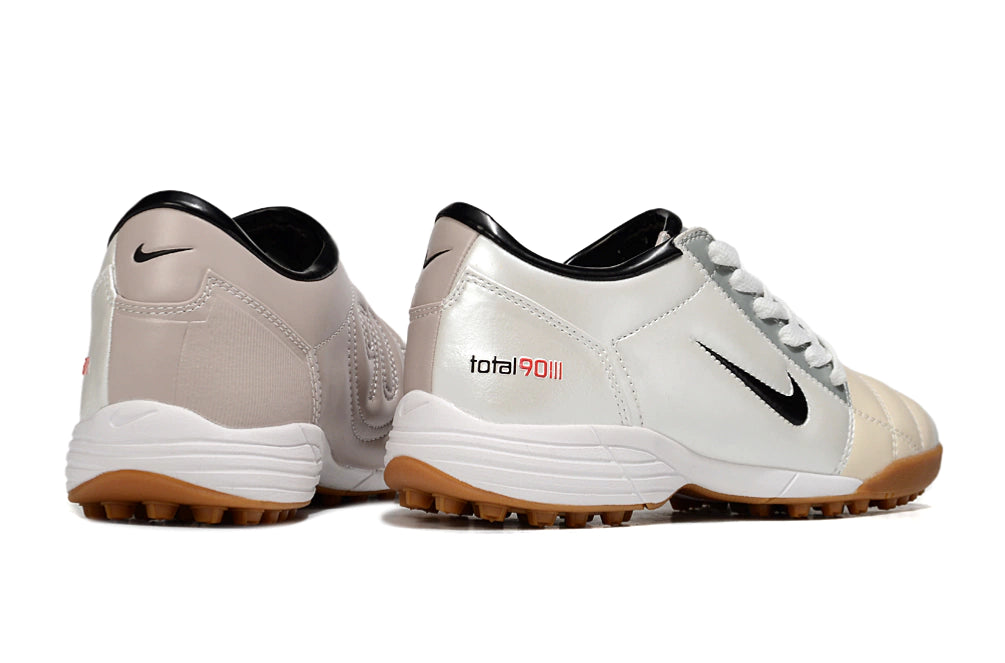 Chuteira Nike Total 90 Society - Prata/Bege