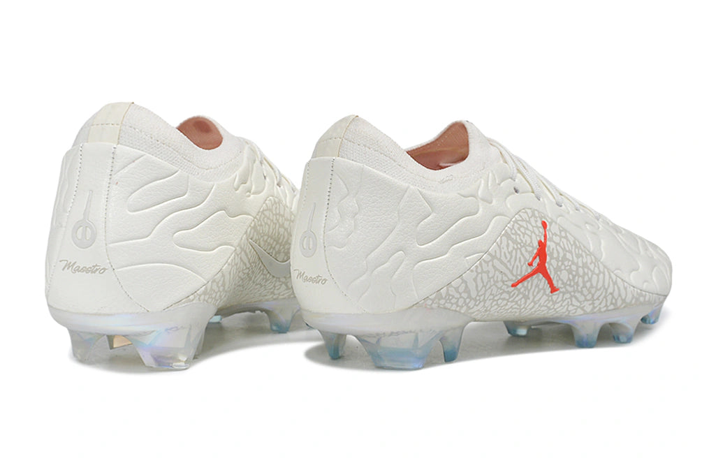 Chuteira Nike Tiempo Maestro Elite FG - Branco