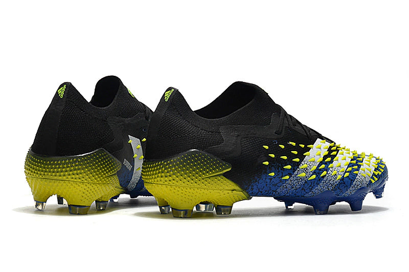 Chuteira Adidas Predator Freak.1 Low Campo FG "Superlative"
