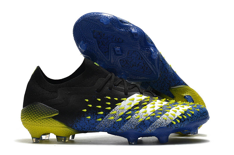 Chuteira Adidas Predator Freak.1 Low Campo FG "Superlative"