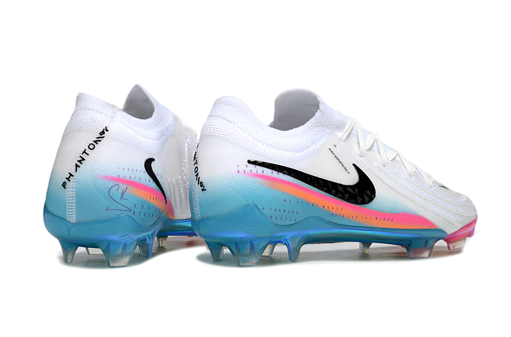 Chuteira Nike Phantom GX2 Elite Campo FG - Branco/ Rosa