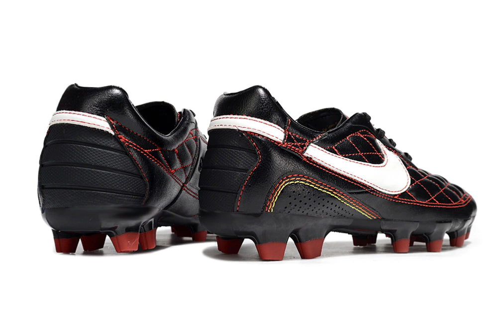 Chuteira Nike Tiempo Legend 10R Elite Campo - Preto/Branco