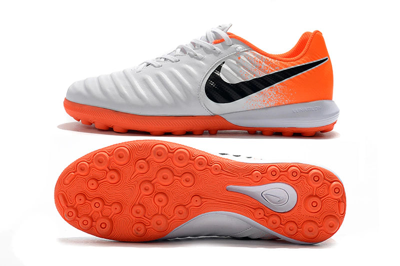 Chuteira Nike Tiempo 7 Finale Society TF - Branco/Laranja
