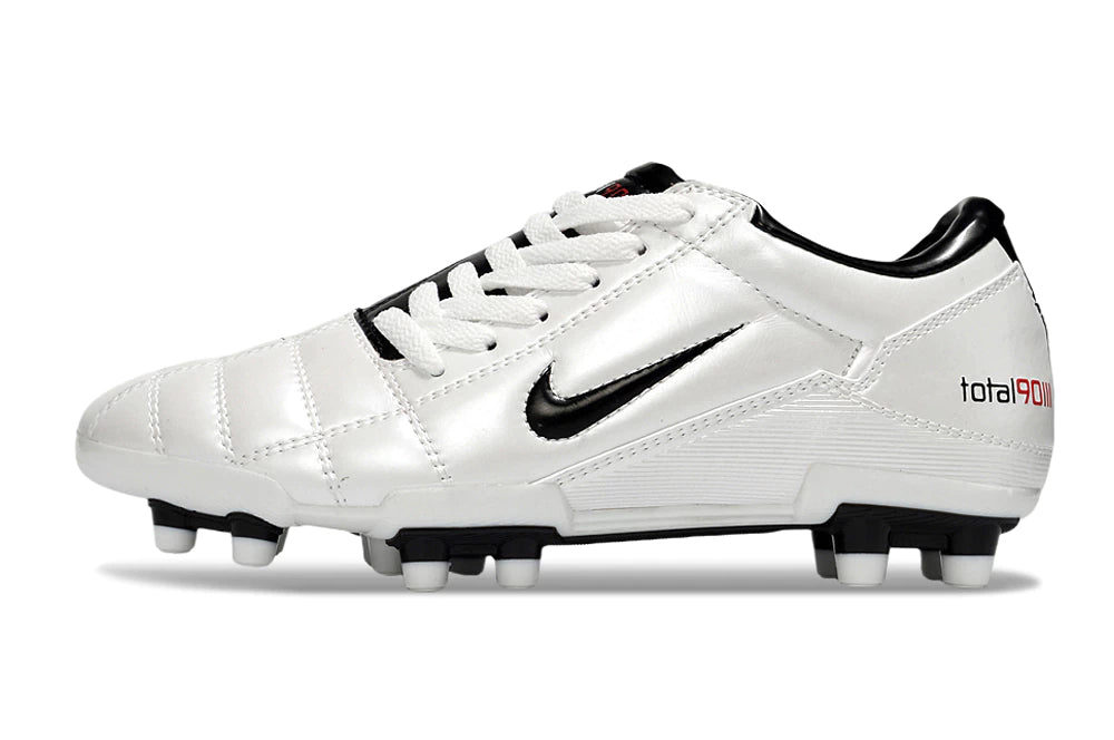 Chuteira Nike Total 90 Campo - Branco/Preto