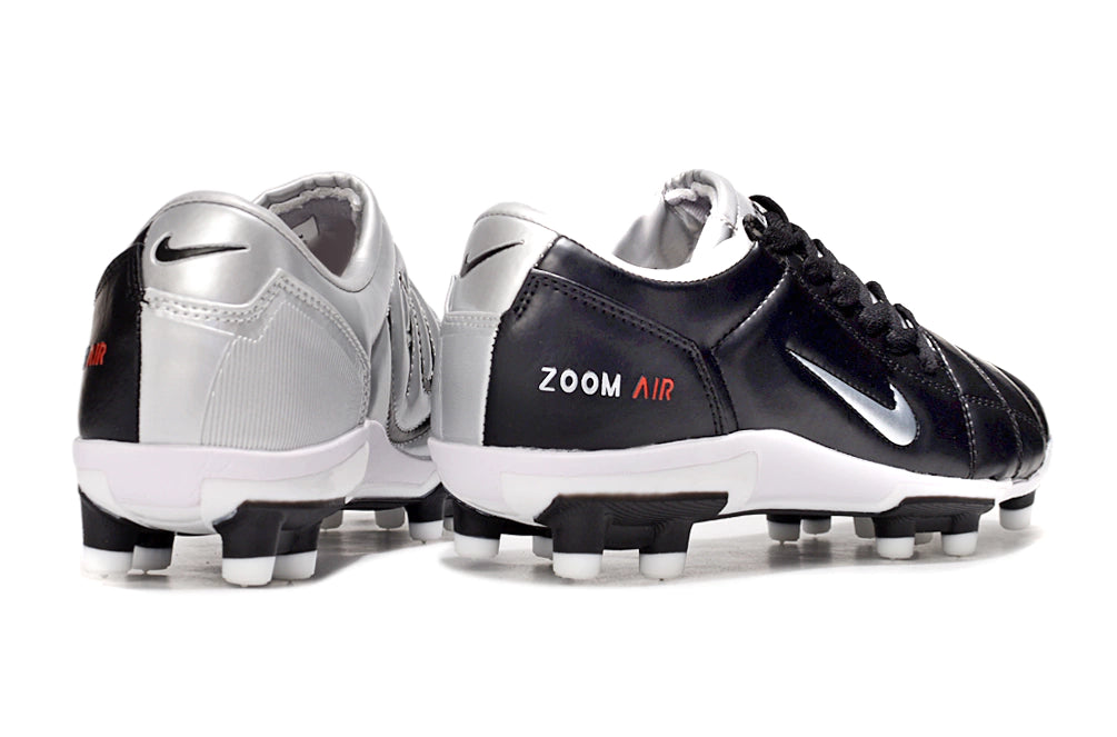 Chuteira Nike Total 90 Campo - Preto/Prata