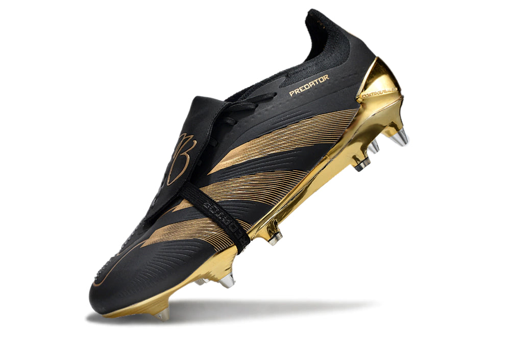 Chuteira Adidas Predator Elite Tongue SG - Dourado/Preto