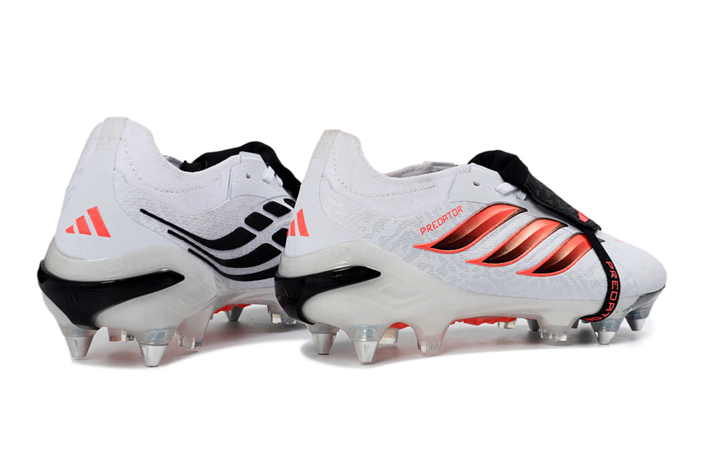 Chuteira Adidas Predator Tongue 26 Elite SG "Chaos vs Control"
