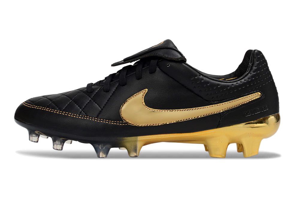 Chuteira Nike Tiempo Legend R10 FG - Preto