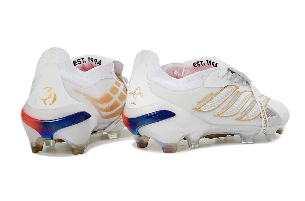 Chuteira Adidas Predator Tongue 26 Elite FG - Branco