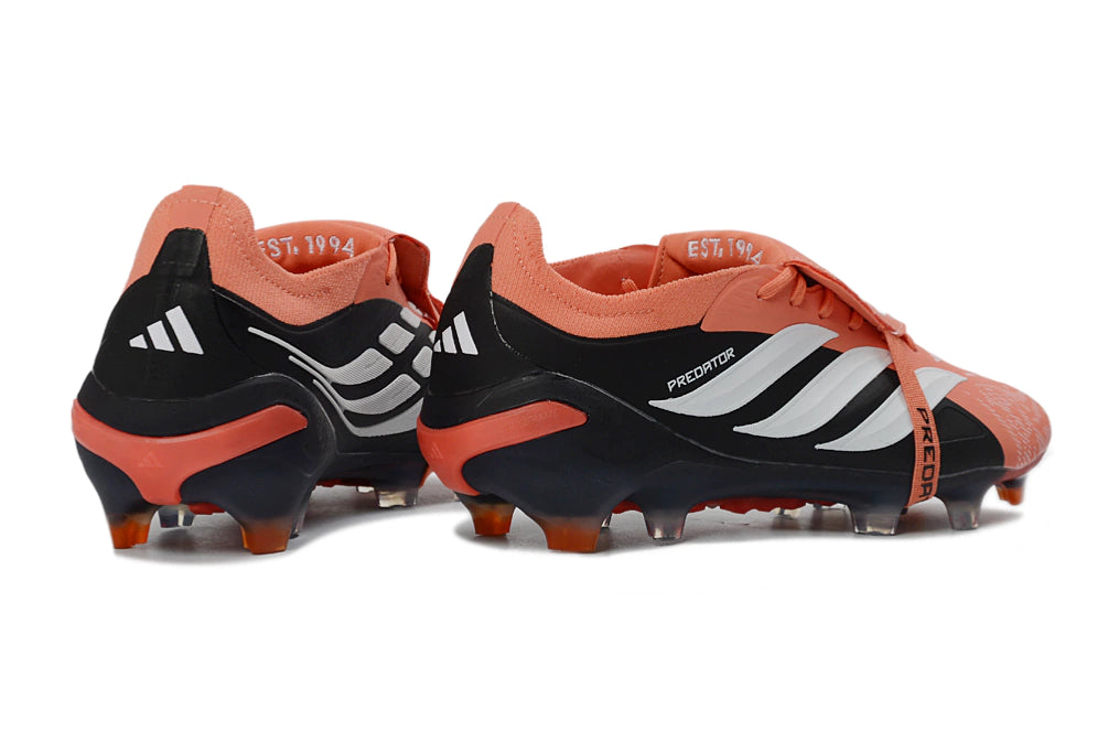 Chuteira Adidas Predator Tongue 26 Elite FG