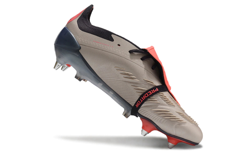 Chuteira Adidas Predator Elite Tongue SG - Marrom/Preto/Vermelho