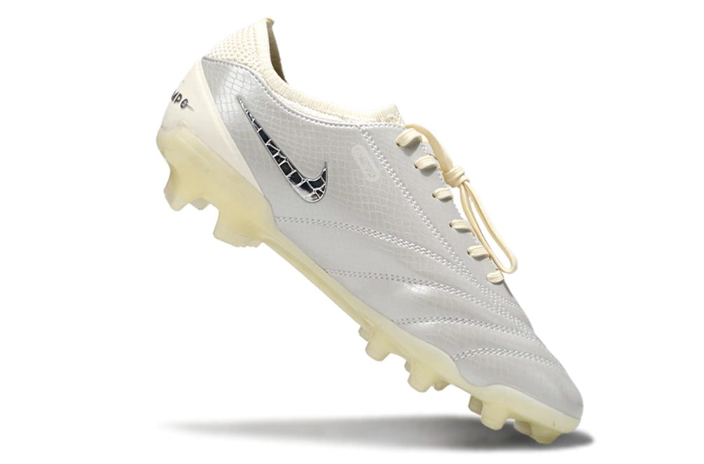 Chuteira Nike Tiempo Legend 10 Elite FG - Branca