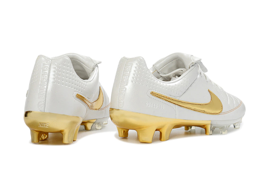 Chuteira Nike Tiempo Legend R10 FG