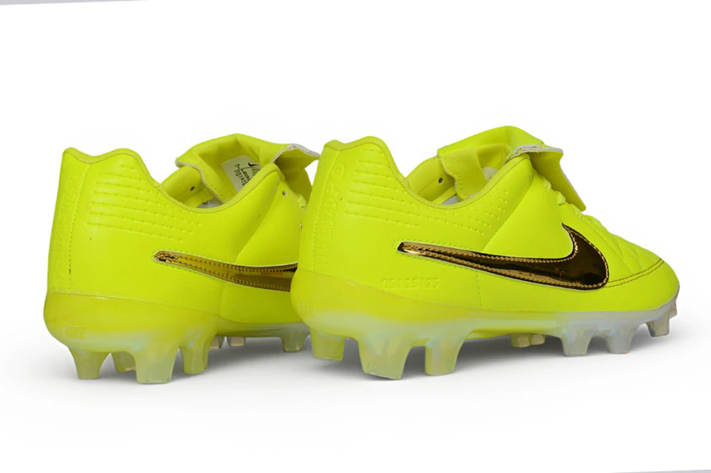 Chuteira Nike Tiempo Legend R10 FG