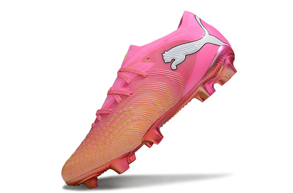 Chuteira Puma Future 8 Ultimate Low Campo FG - Rosa