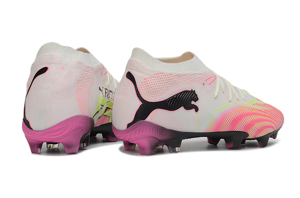 Chuteira Puma Future 8 Ultimate Low Campo FG - Branco/Rosa