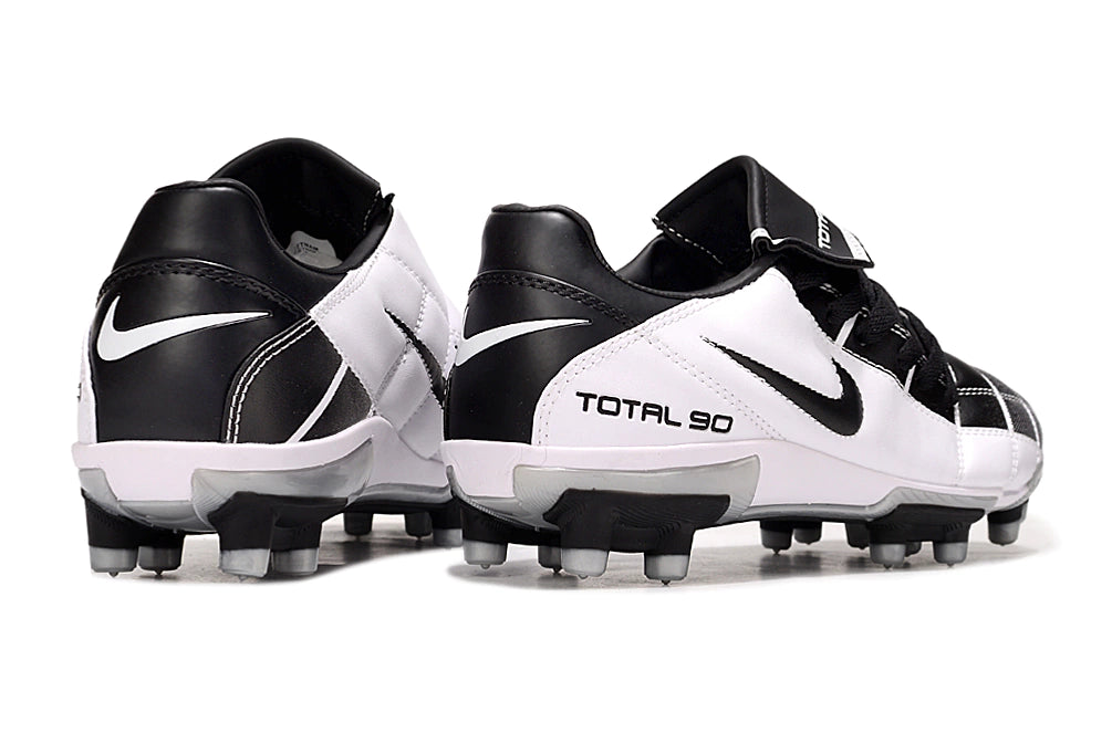 Chuteira Nike Total 90 Campo - Branco/Preto