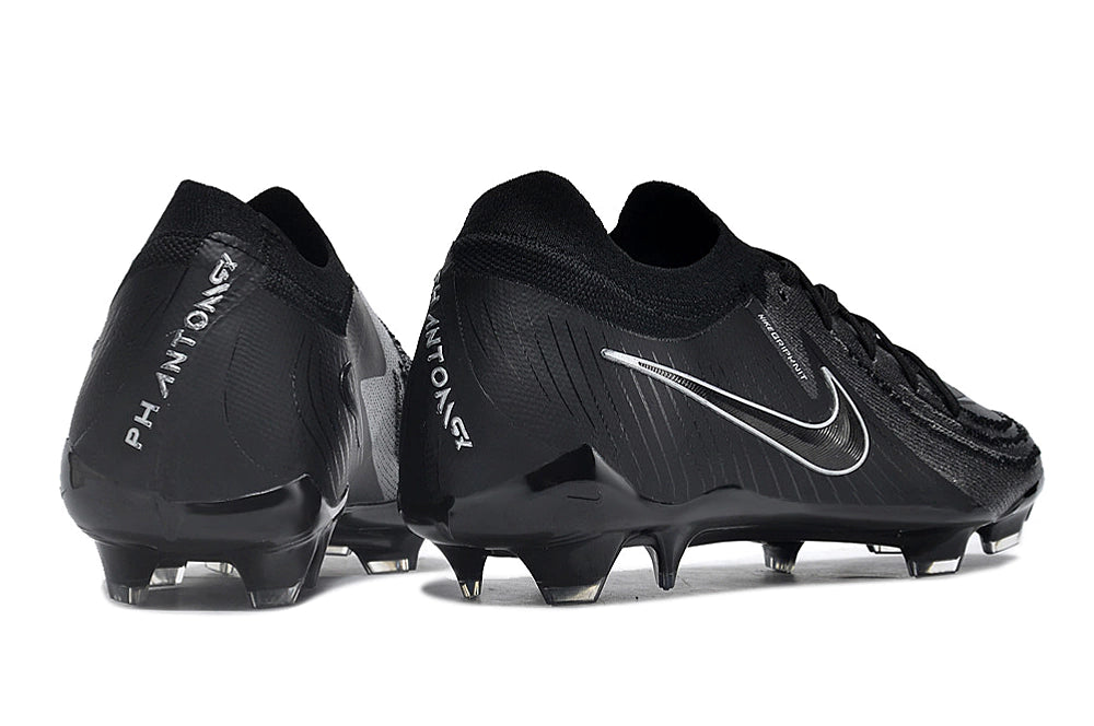 Chuteira Nike Campo Phantom GX2 Elite Campo FG - Preto/Branco
