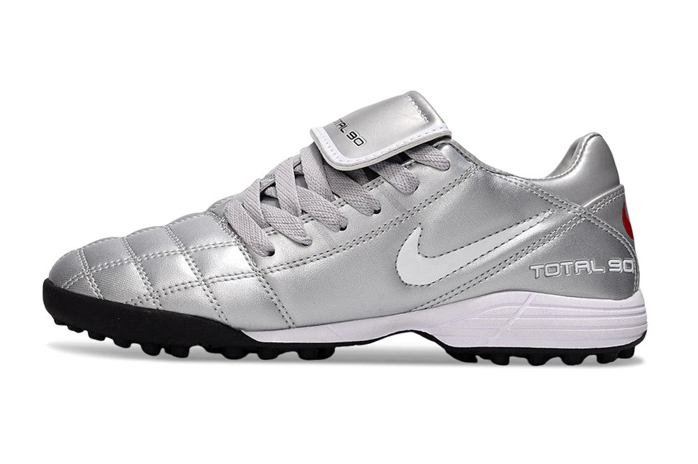 Chuteira Nike Total 90 Society - Prata