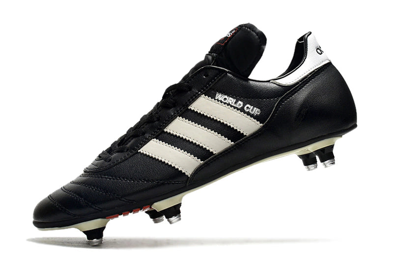 Chuteira Adidas Copa Mundial SG - Preto/Branco