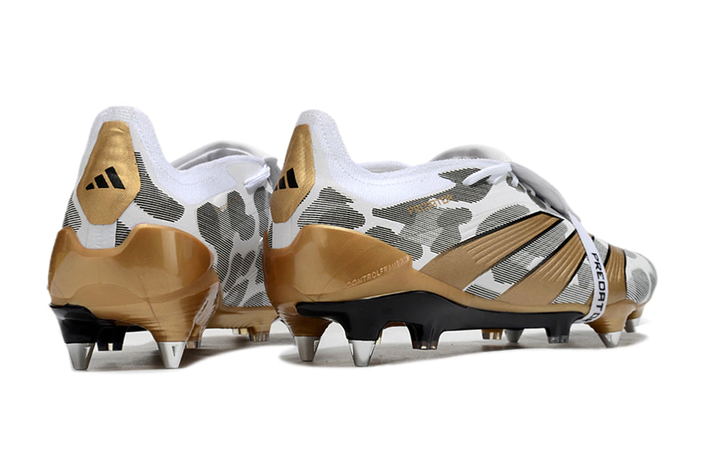 Chuteira Adidas Predator Elite Tongue SG - Branco/Dourado