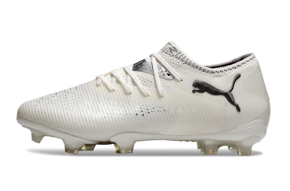 Chuteira Puma Future 8 Ultimate Low Campo FG - Branco/Preto