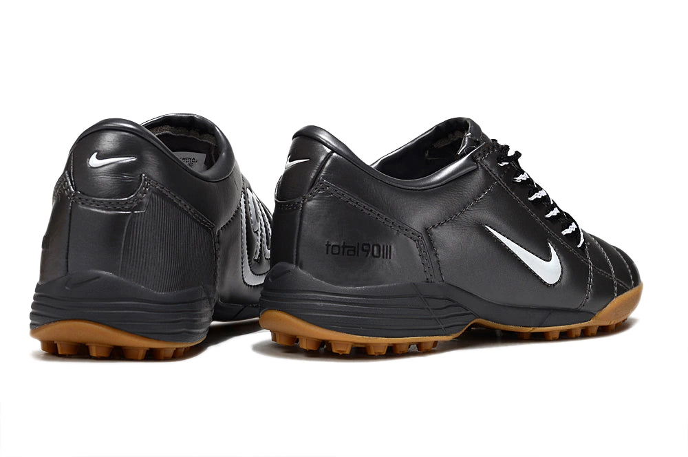 Chuteira Nike Total 90 Society - Preto