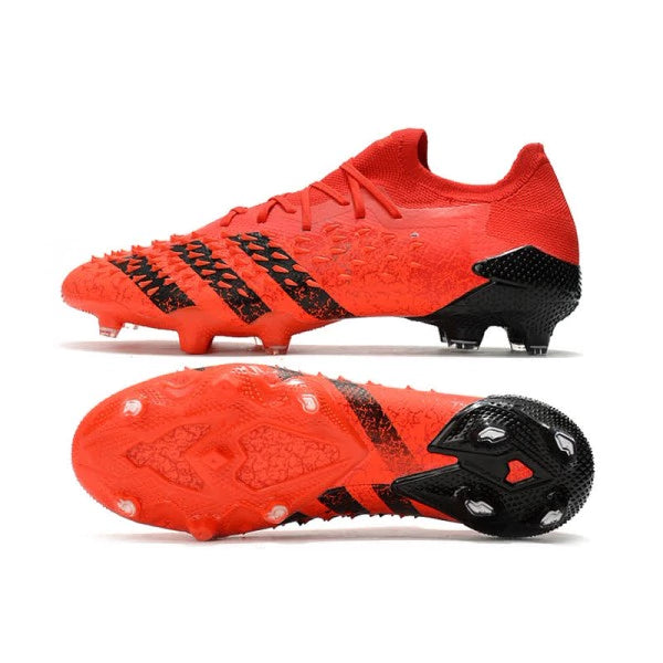Chuteira Adidas Predator Freak.1 Low Campo FG "Meteorite"