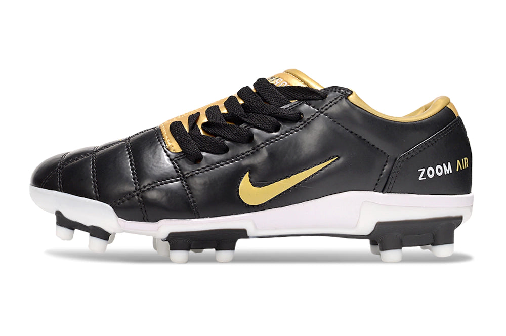 Chuteira Nike Total 90 Campo - Preto/Dourado