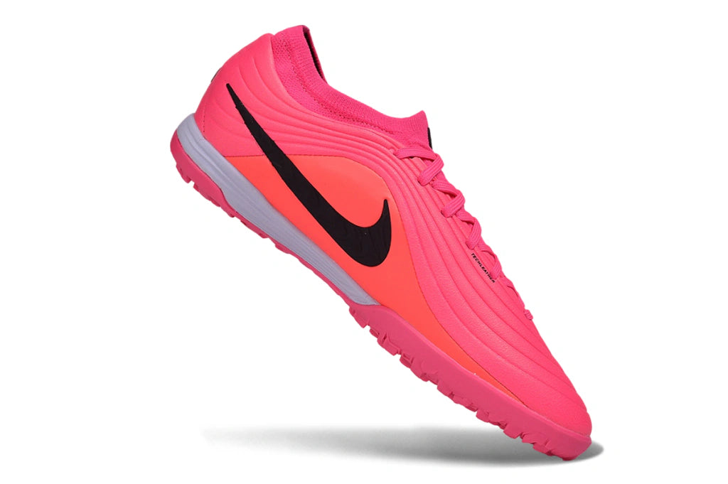Chuteira Nike Tiempo Maestro TF "Breakout"