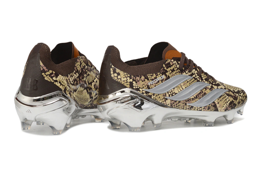 Chuteira Adidas Predator Elite 26 Campo FG - Marrom