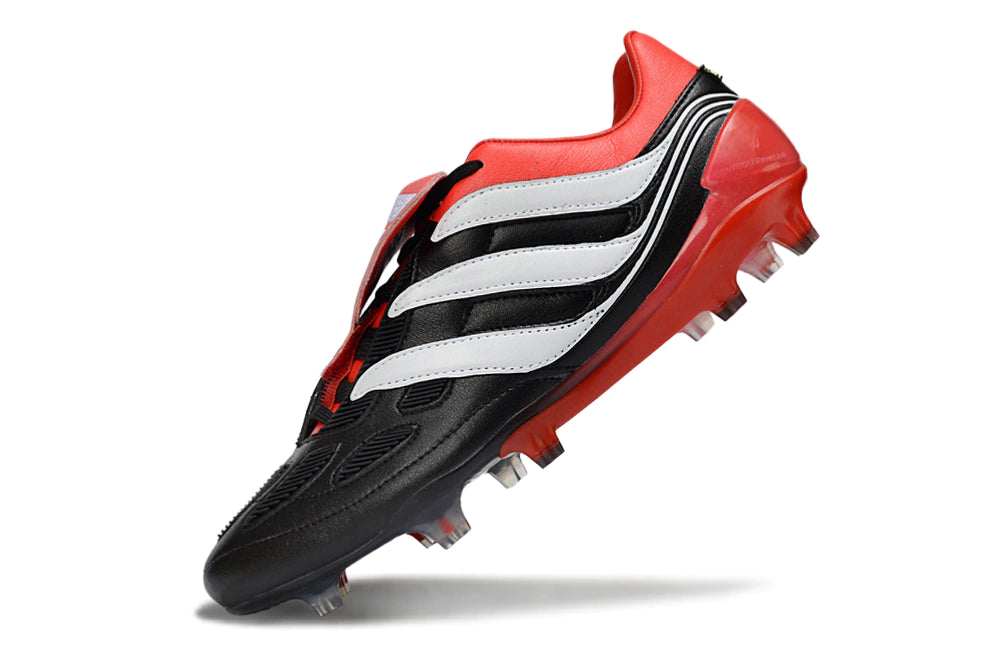 Chuteira Adidas Predator Precision FG - Preto/Branco