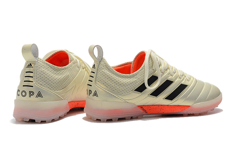 Chuteira Adidas Copa 20.1 Society - Bege/Preto