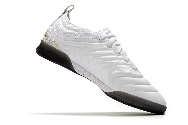 Chuteira Adidas Copa 20.1 Futsal "Uniforia"
