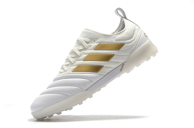 Chuteira Adidas Copa 20.1 Society - Branco/Dourado