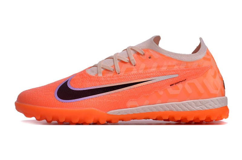 Chuteira Nike Phantom GX Elite Society TF "United Pack"